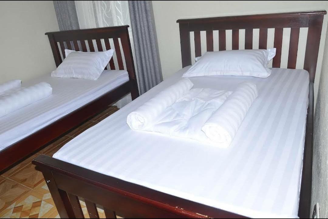 Migingo Suites Entebbe Zewnętrze zdjęcie