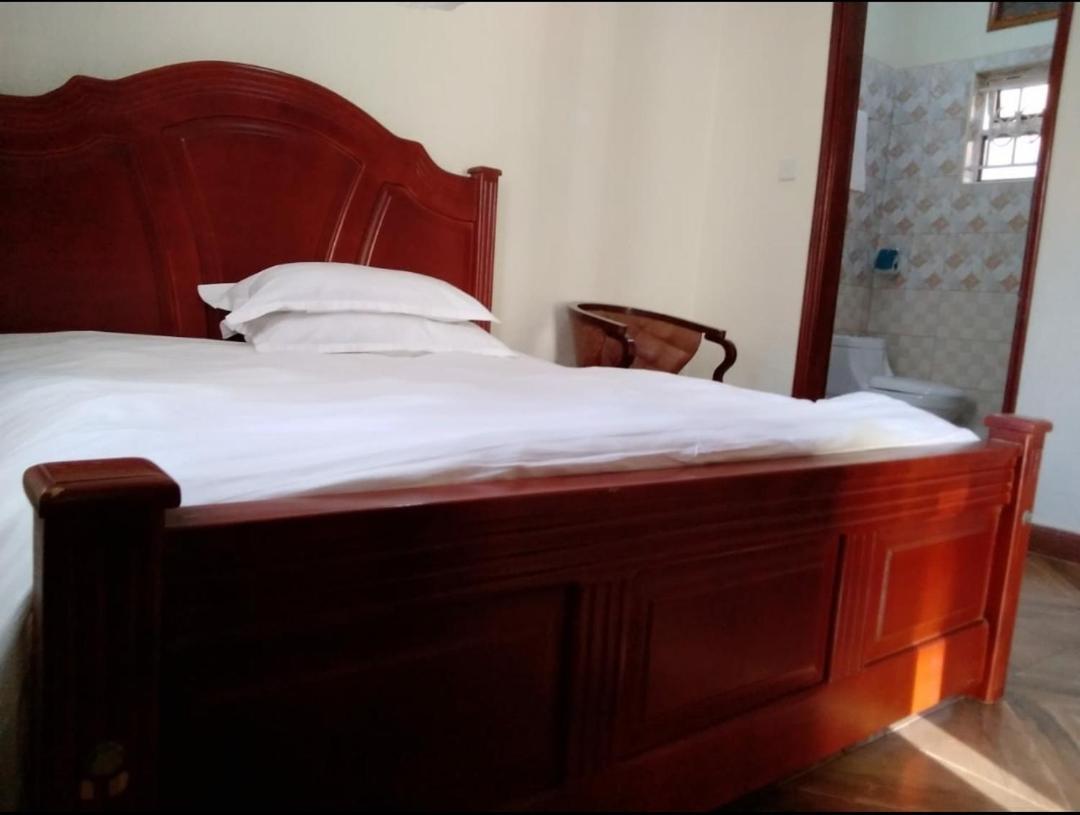 Migingo Suites Entebbe Zewnętrze zdjęcie