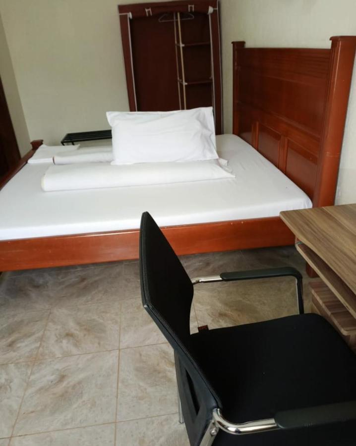 Migingo Suites Entebbe Zewnętrze zdjęcie