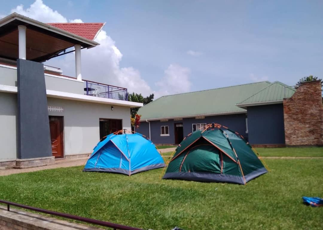 Migingo Suites Entebbe Zewnętrze zdjęcie